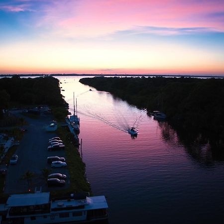 Dolphins Vacation Rental Merritt Island Екстериор снимка
