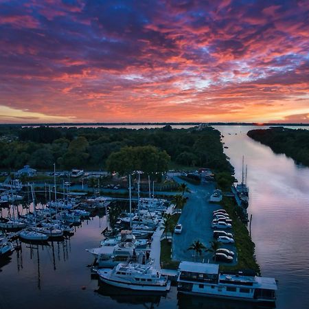 Dolphins Vacation Rental Merritt Island Екстериор снимка