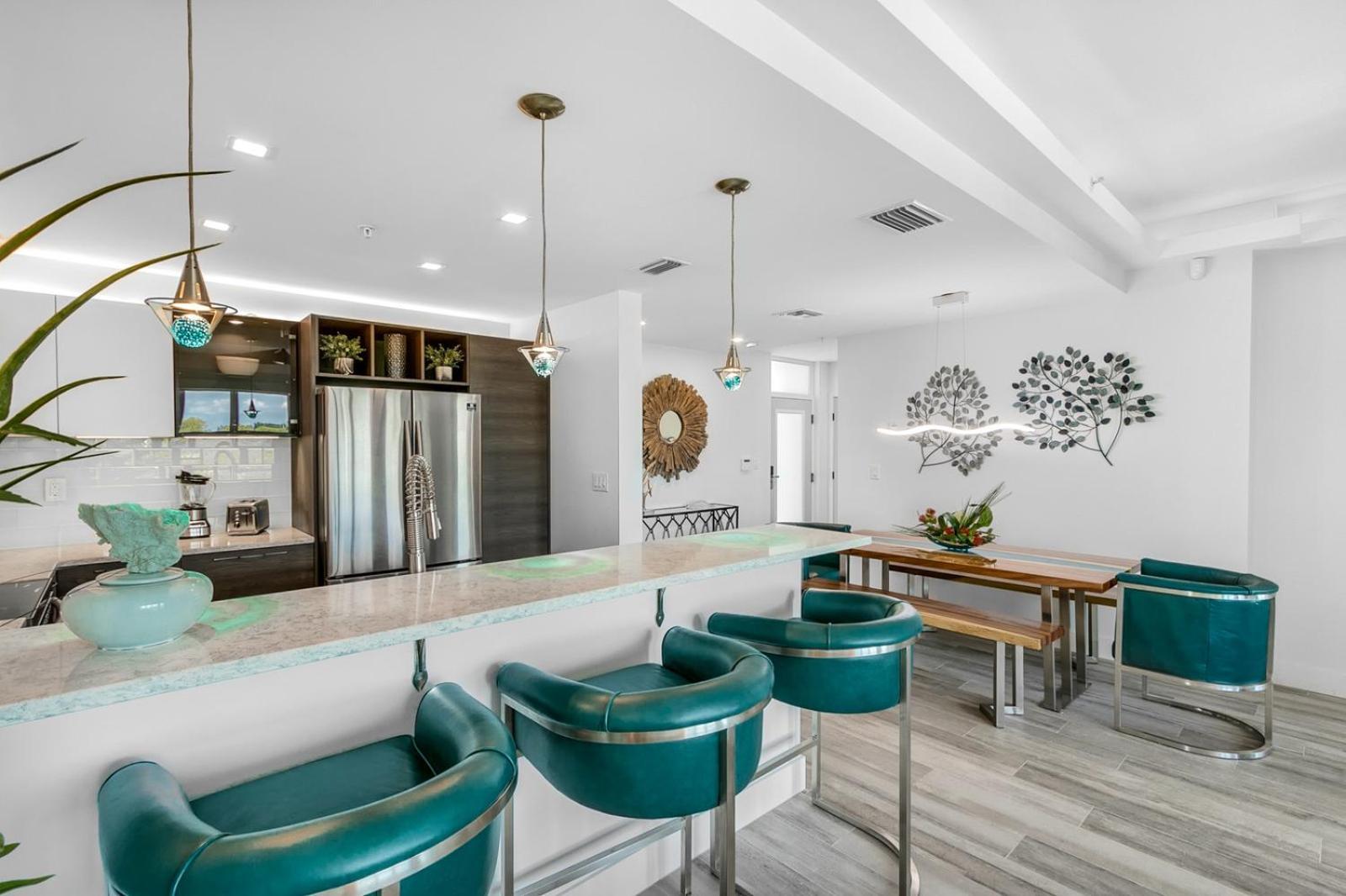 Dolphins Vacation Rental Merritt Island Стая снимка