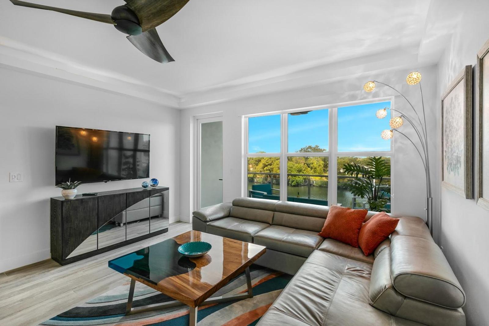 Dolphins Vacation Rental Merritt Island Стая снимка